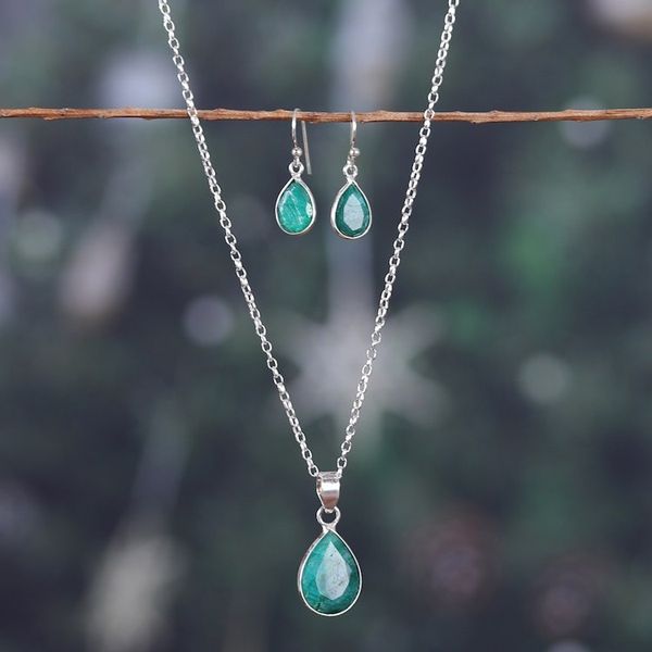 Alternate image for 18-Carat Faceted Emerald Necklace and Earrings Jewelry Set Blissful Emerald