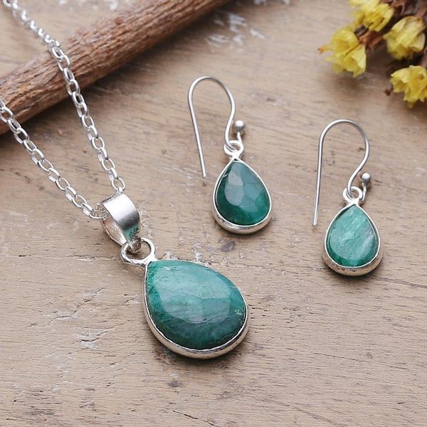 Alternate image for 18-Carat Faceted Emerald Necklace and Earrings Jewelry Set Blissful Emerald