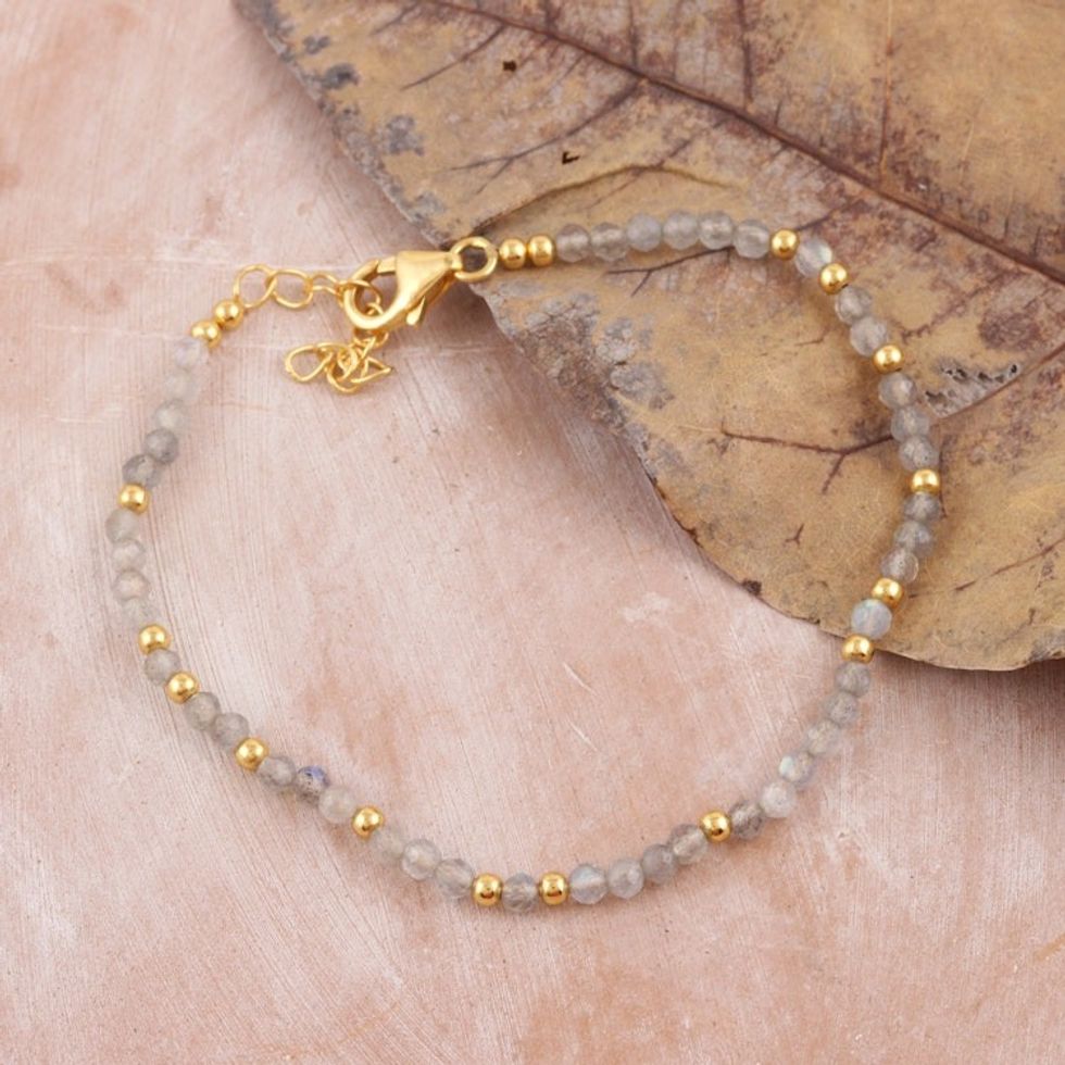18k Gold-plated Labradorite Beaded Bracelet Crafted in India 'Evening Shimmer'