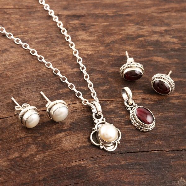 Alternate image for Handmade Garnet and Freshwater Pearl Jewelry Set Pure Romance