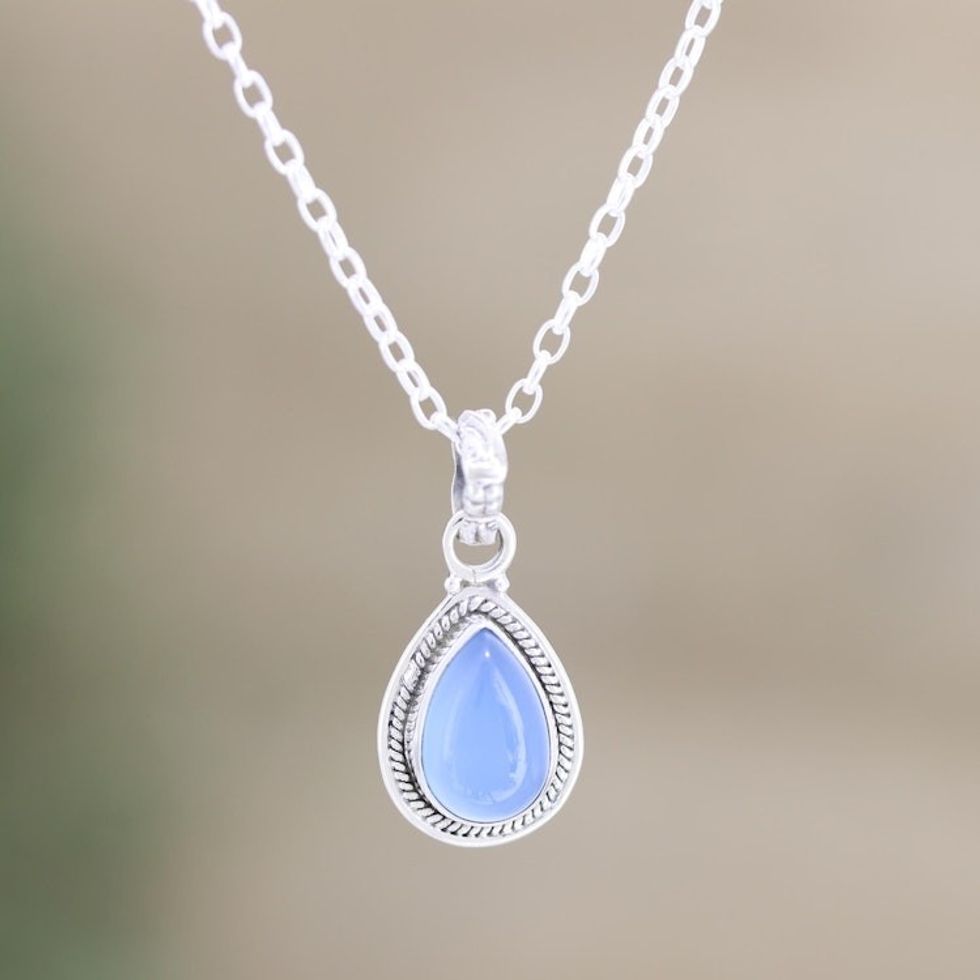 Indian Chalcedony and Sterling Silver Pendant Necklace 'Halo Effect in Blue'