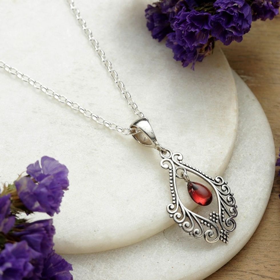 Classic Combination Finish Natural Garnet Pendant Necklace 'Red Incantation'