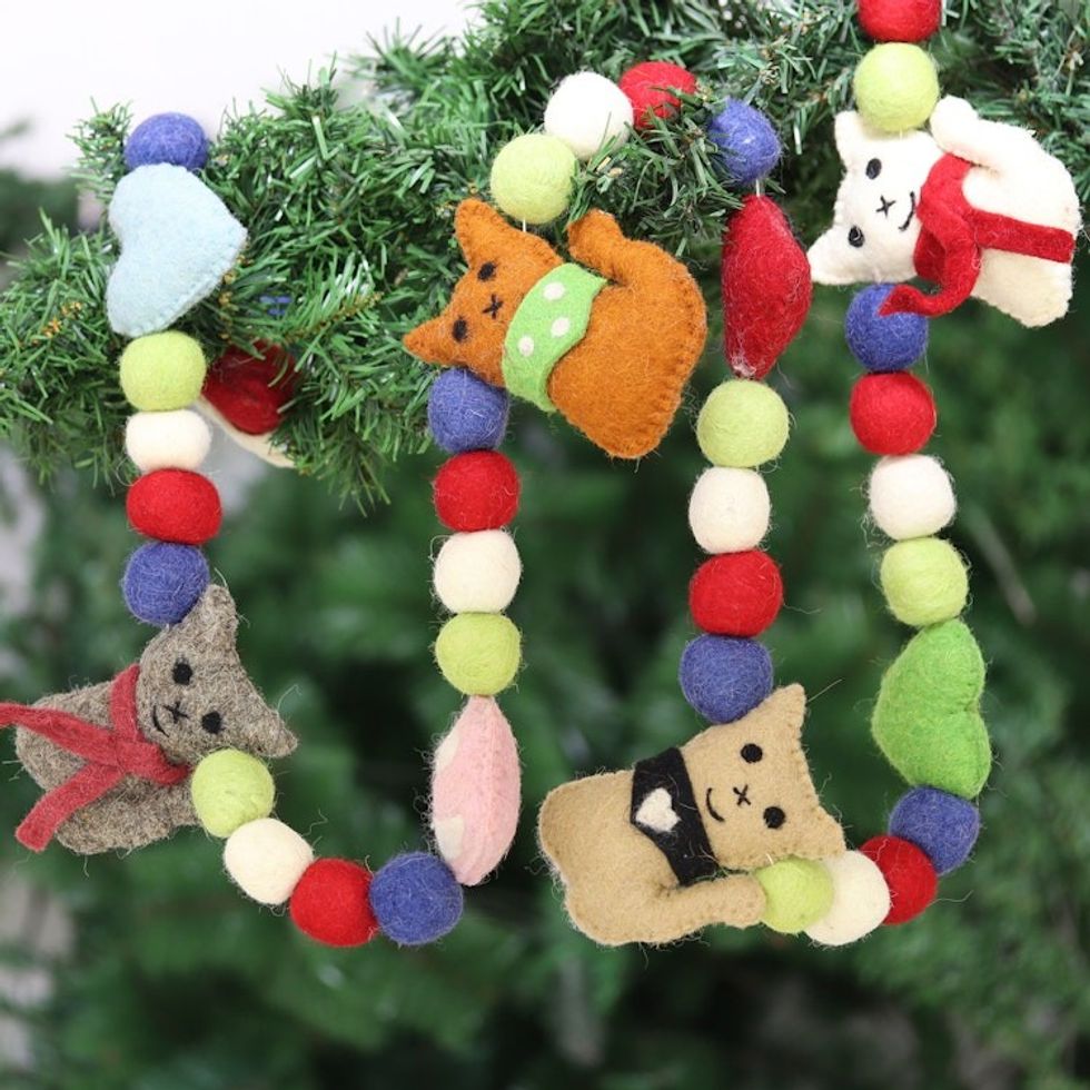 Artisan Crafted Wool Christmas Tree Garland 'Kitty Christmas'