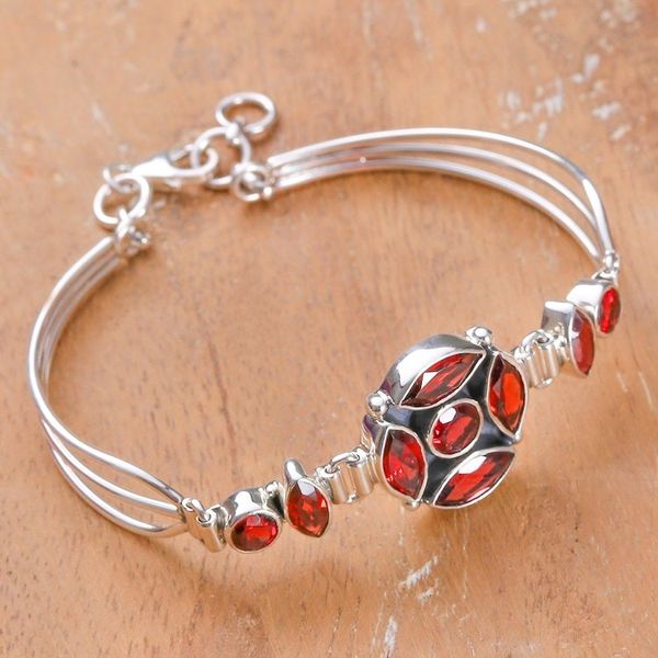 Alternate image for Polished and Oxidized Seven-Carat Garnet Pendant Bracelet Essence of Passion