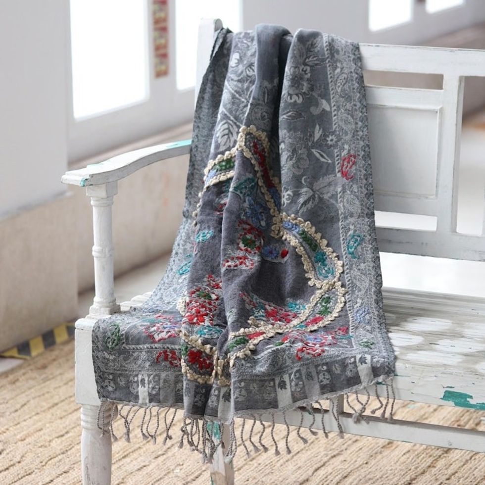 Paisley-Patterned Jacquard Wool Shawl 'Morning Muse'