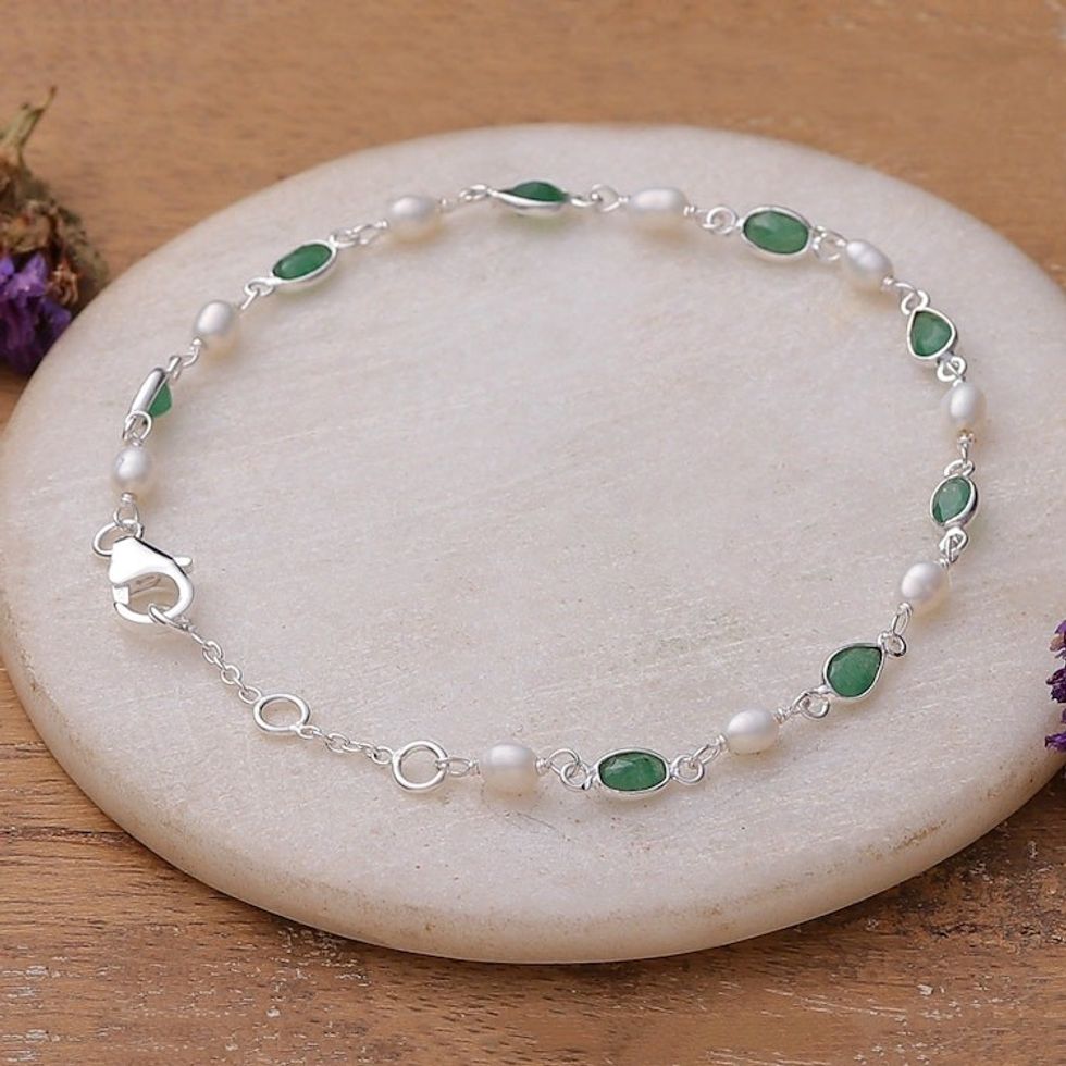 Faceted Aventurine and Cream Cultured Pearl Link Bracelet 'Prosperous Waves'