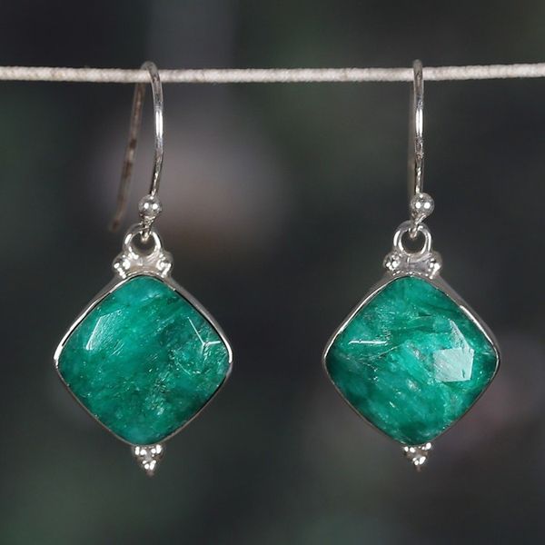 Alternate image for Polished Dangle Earrings with 33-Carat Faceted Green Agate Thriving Kiss