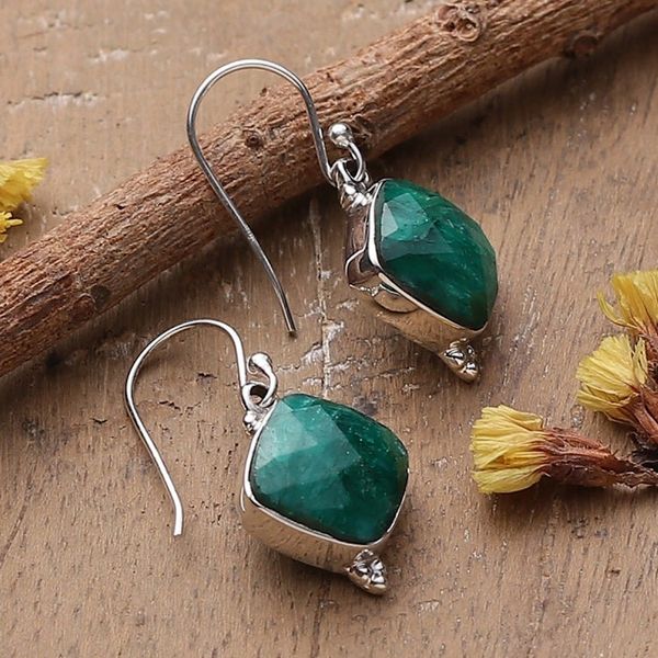 Alternate image for Polished Dangle Earrings with 33-Carat Faceted Green Agate Thriving Kiss