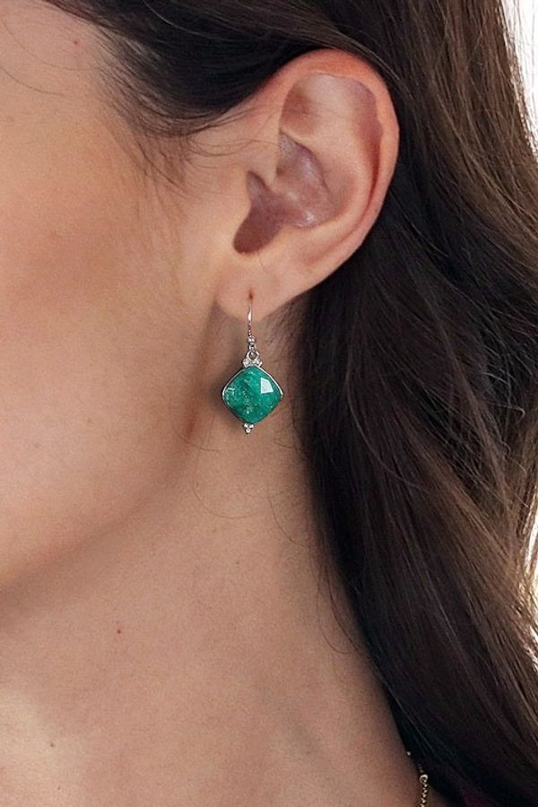 Alternate image for Polished Dangle Earrings with 33-Carat Faceted Green Agate Thriving Kiss
