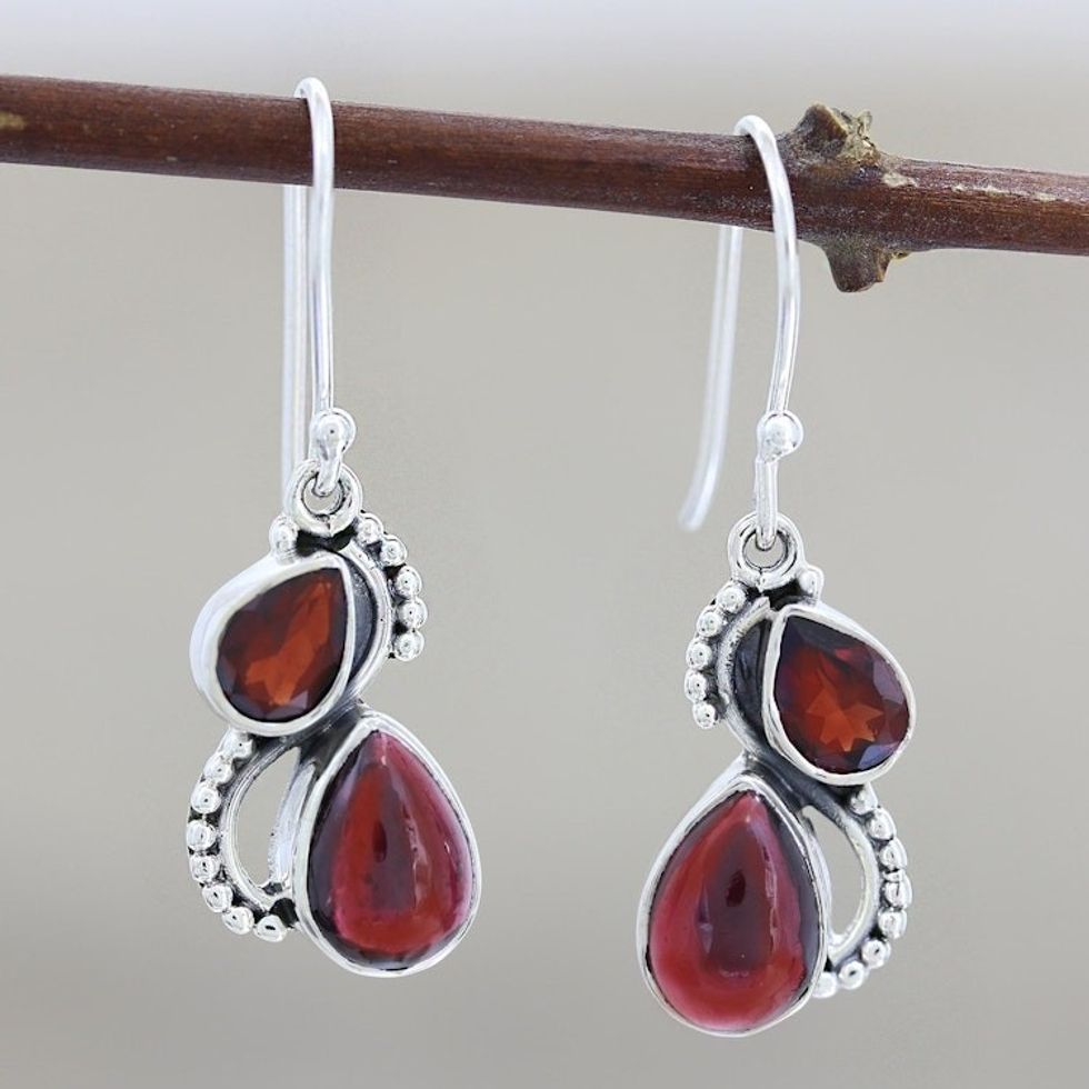 Faceted and Cabochon Garnet Dangle Earrings 'Fireglow'