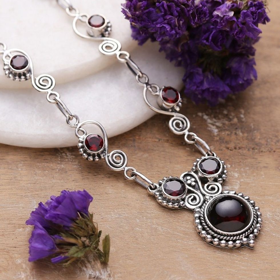 Traditional 4-Carat Natural Garnet Pendant Necklace 'Passionate Magic'