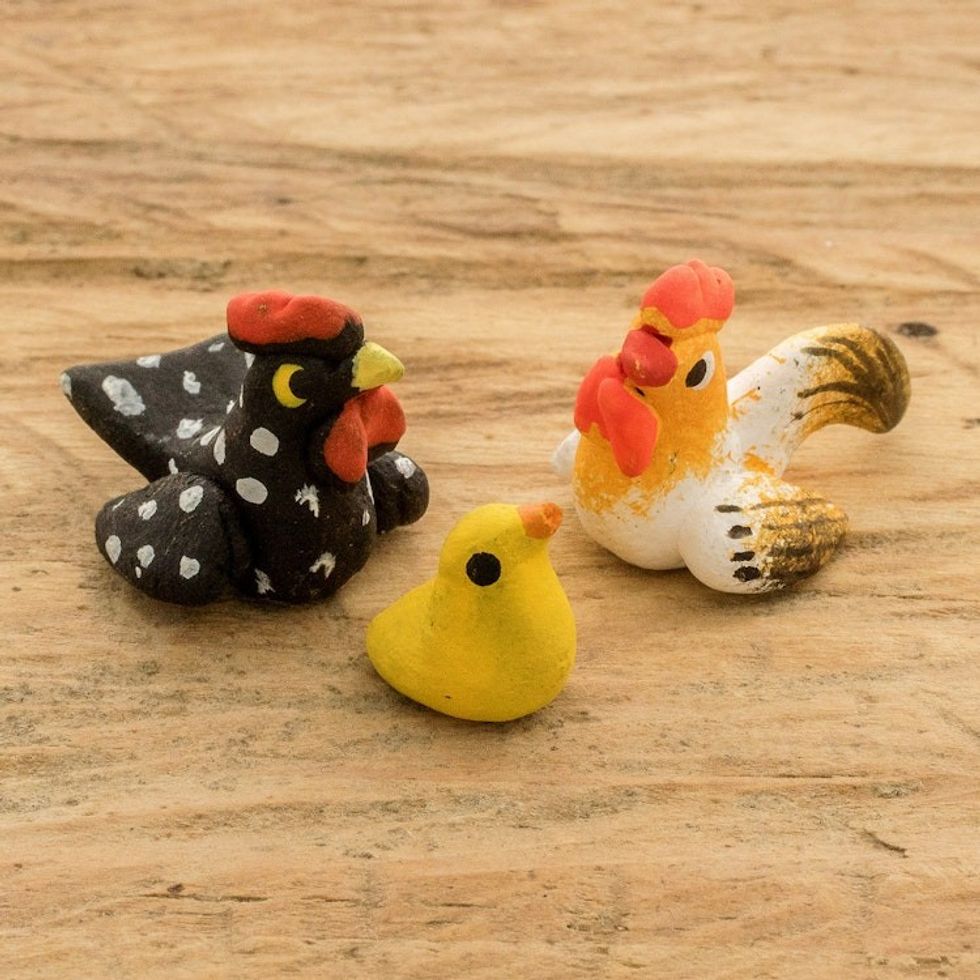 Set of 3 Hand-painted Chicken Themed Ceramic Figurines 'Chicken Family'