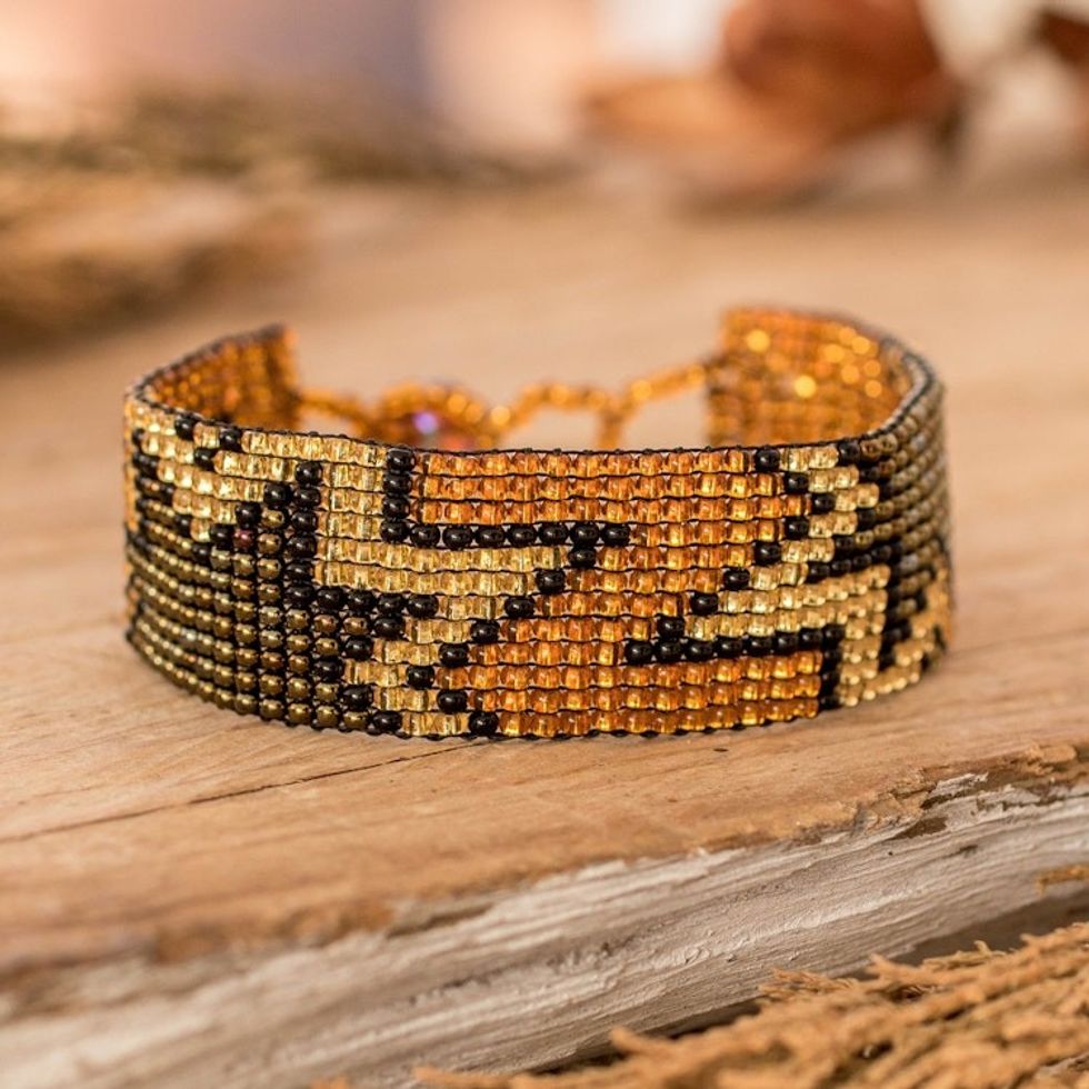 Guatemalan-Made Golden and Bronze Star Glass Beaded Bracelet 'Victorious Blast'