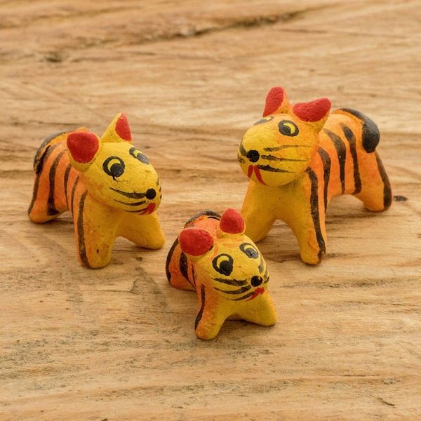 Alternate image for Set of 3 Hand-painted Tiger-themed Ceramic Figurines Tiger Family