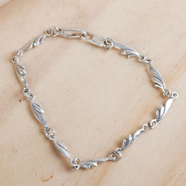 Alternate image for Sterling Silver Artisan Crafted Link Bracelet from Mexico Petite Garland