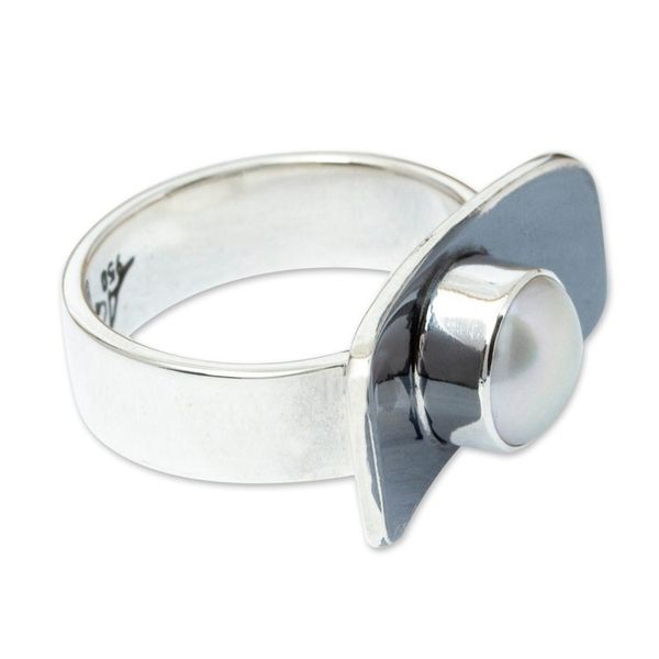 Alternate image for Cultured Pearl Cocktail Ring in 950 Silver from Taxco Lunar Light
