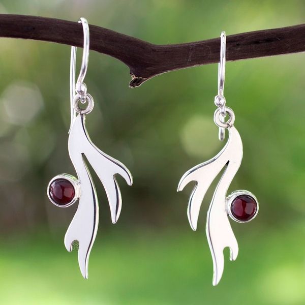 Alternate image for Garnet dangle earrings Free Spirit