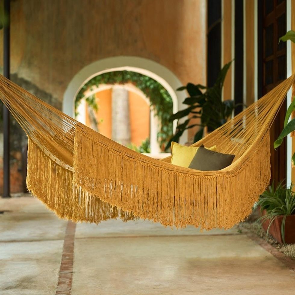 Cotton Amber Yellow Hammock Triple 'Amber Cascade'