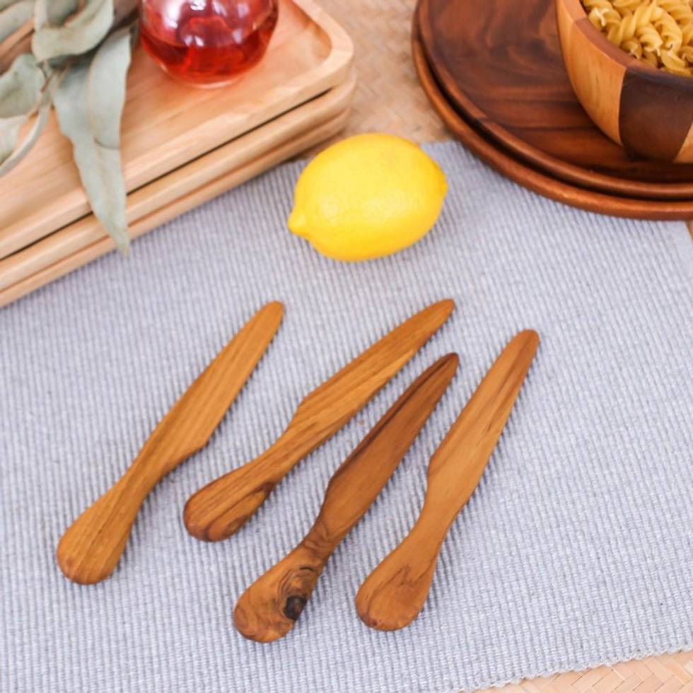 Hand Crafted Teak Wood Spreaders Made in Thailand Set of 4 'Spread Joy'