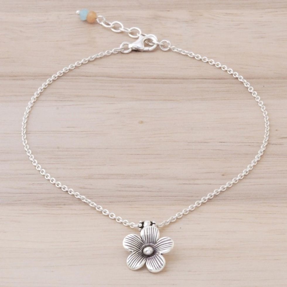 Handmade Quartz and Silver Floral Anklet from Thailand 'Charm in Bloom'