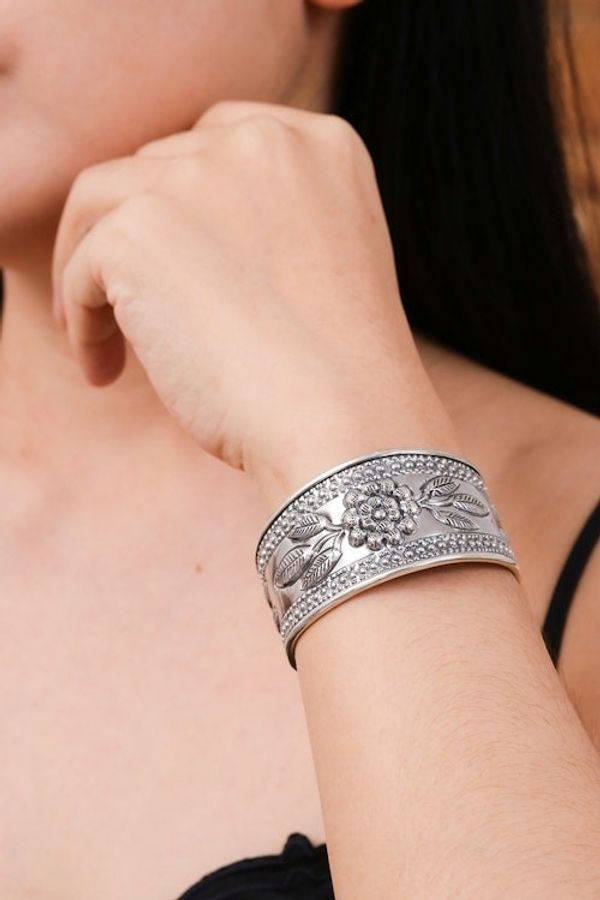 Alternate image for Handmade Sterling Silver Floral Cuff Bracelet from Thailand Pleasure in Paradise