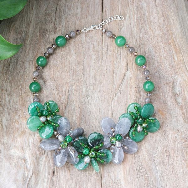 Alternate image for Floral Quartz and Cultured Pearl Statement Necklace in Green Nature Spring