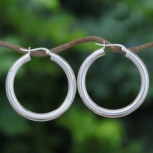 Alternate image for Sterling Silver Hoop Earrings Crafted in Thailand Exquisite Loop