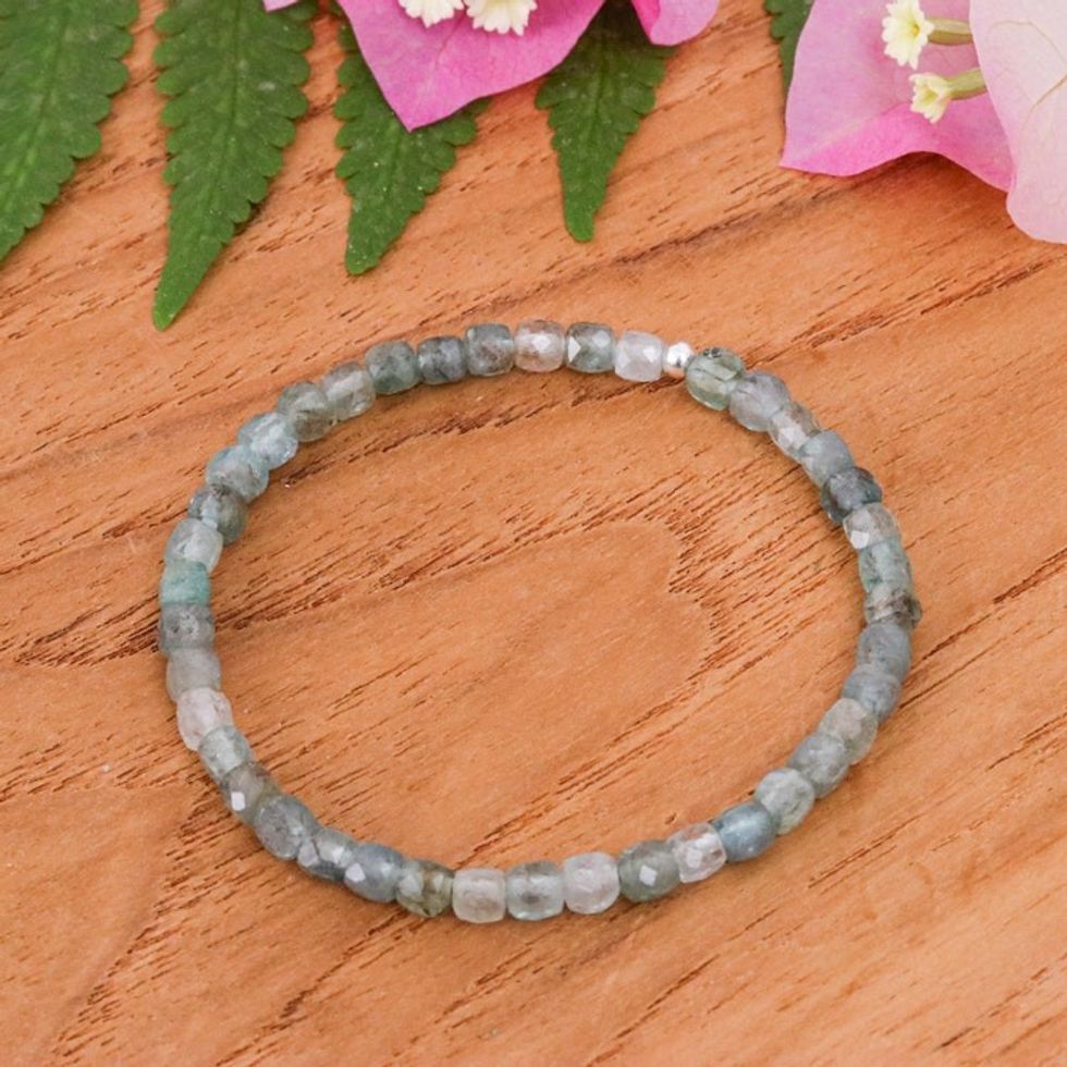 Artisan-Made 15-Carat Faceted Labradorite Stretch Bracelet 'Spiritual Colors of Chiang Mai'