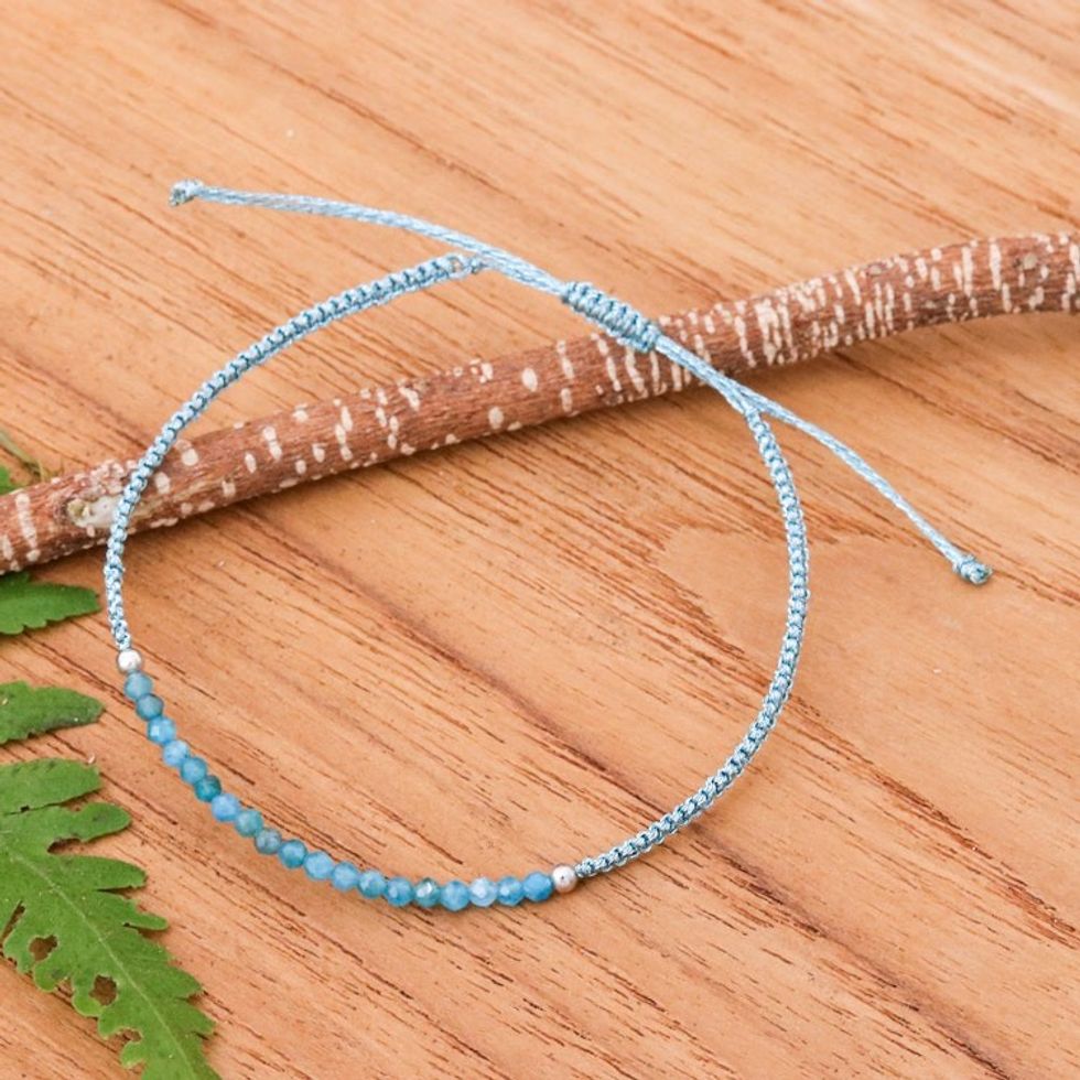 Adjustable Apatite Beaded Macrame Pendant Bracelet 'Sea Delicacy'
