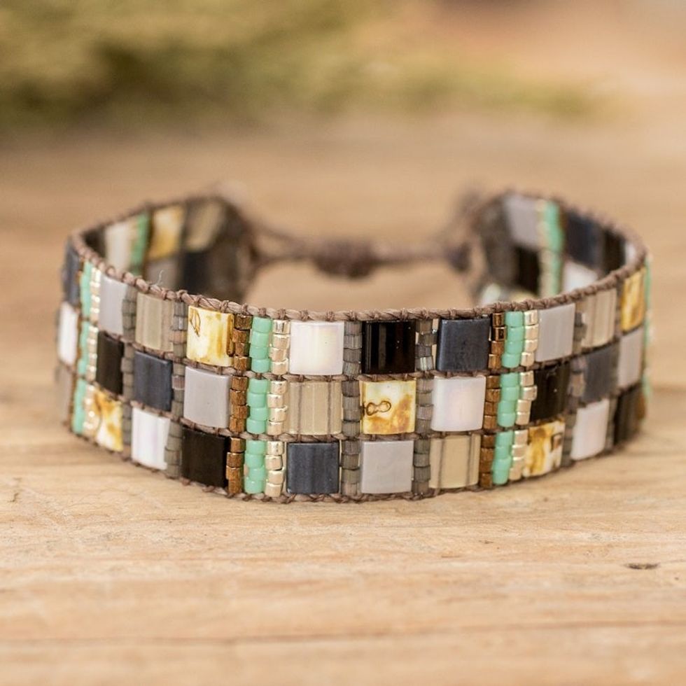 Adjustable Black Grey Mosaic Glass Beaded Wristband Bracelet 'Regal Reflections'