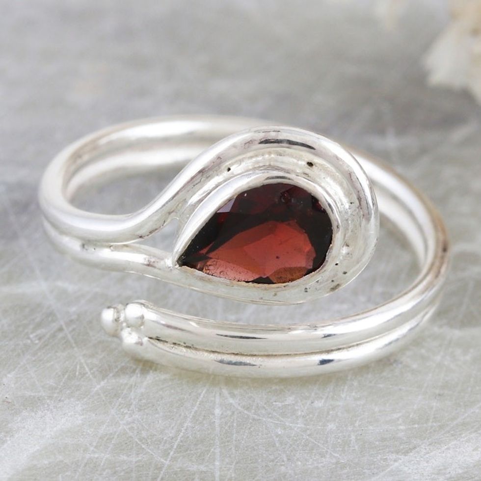 Sterling Silver Wrap Ring with Faceted Garnet Stone 'Passion Glory'