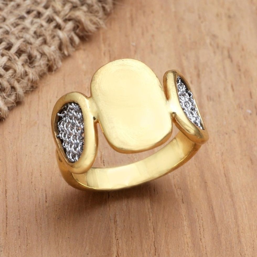 Handmade Gold-Plated Brass and Mesh Band Ring 'Golden Eye'