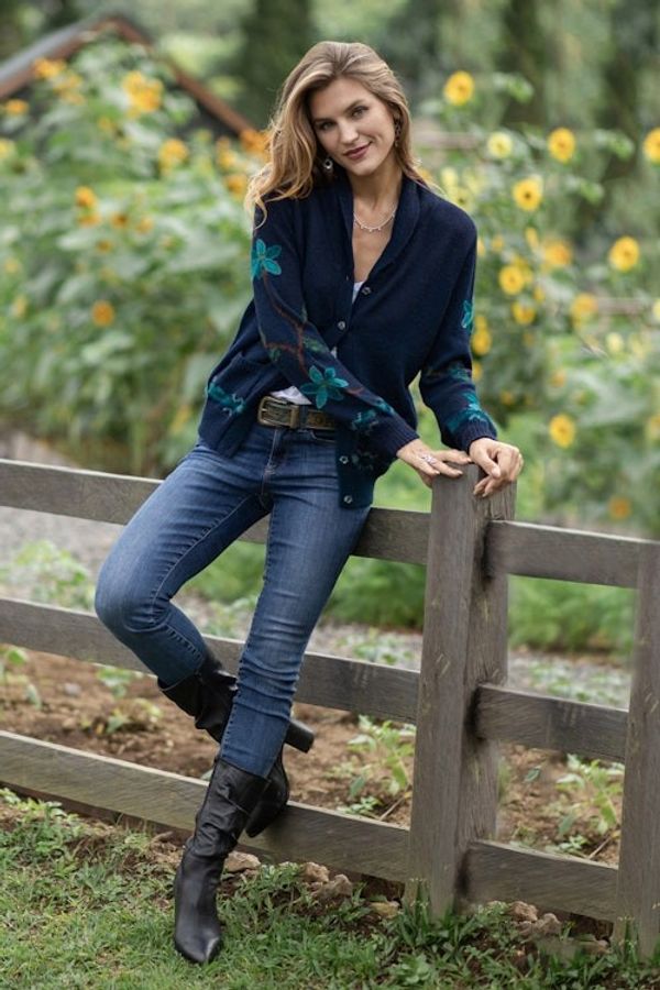 Alternate image for Peacock and Floral-Themed Intarsia Knit 100 Alpaca Cardigan Majestic Peacock