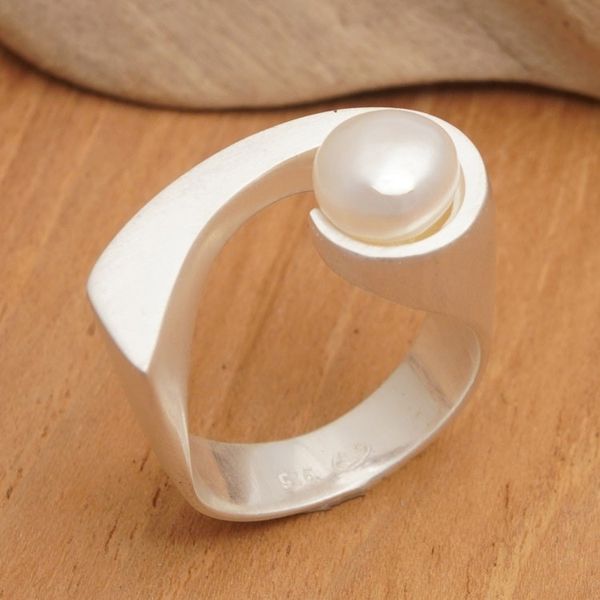 Alternate image for Ocean-Inspired Matte Sterling Silver Ring with White Pearl Waves of Uluwatu
