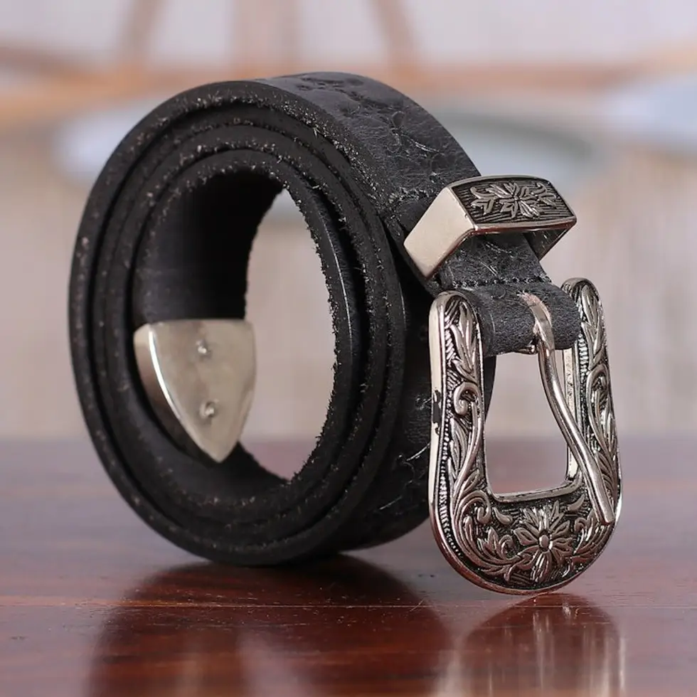 Classic Star-Themed Onyx Leather Belt with Brass Buckle 'Onyx Classic'