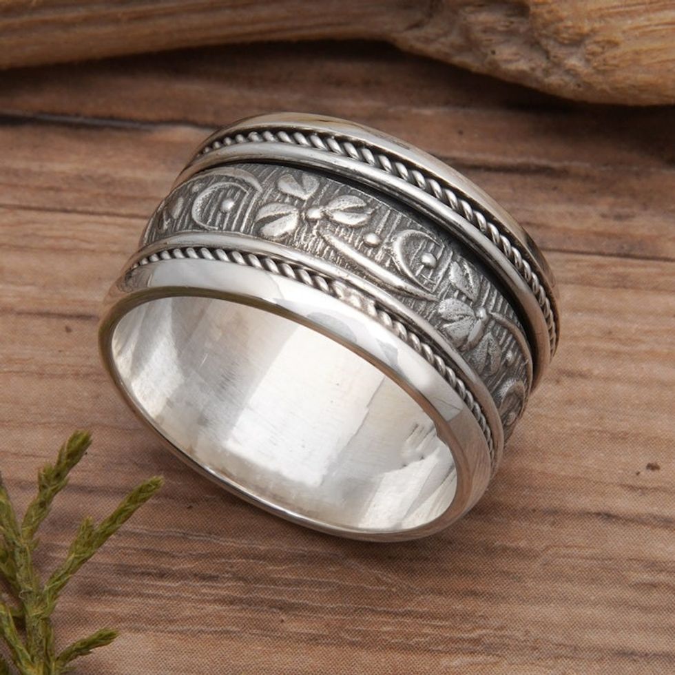 Floral and Dragonfly-Themed Sterling Silver Meditation Ring 'Eternal Time'