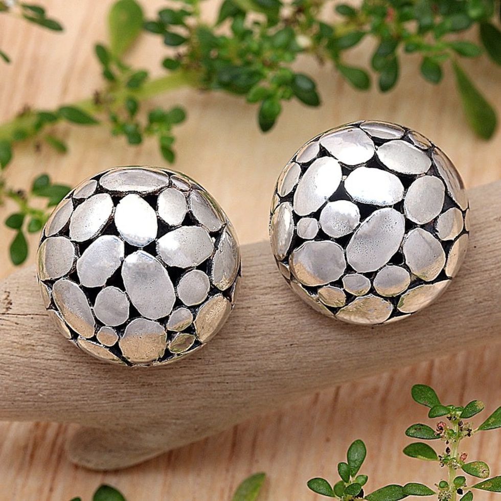 Bubble-Patterned Sterling Silver Button Earrings from Bali 'Oval World'