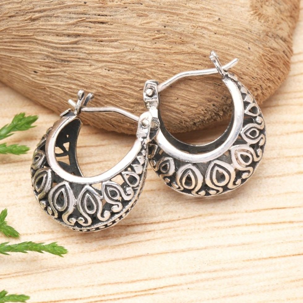 Polished Armadillo-Patterned Sterling Silver Hoop Earrings 'Lady Armadillo'