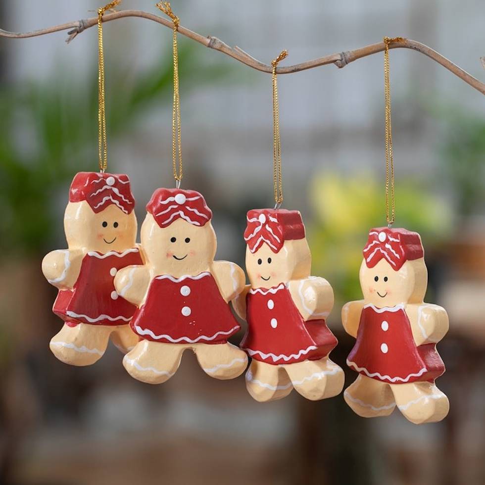 Hand-Painted 4-Piece Wood Ornament Set of Gingerbread Girl 'Gingerbread Sweeties'