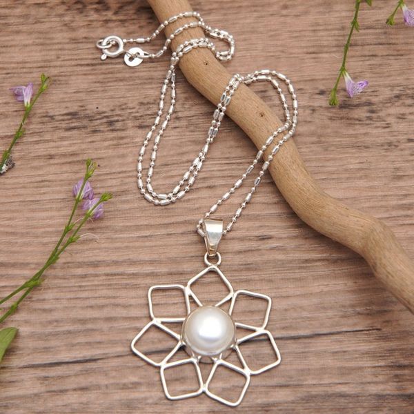Alternate image for 925 Silver Floral Pendant Necklace with Peach Cultured Pearl Floral Glare