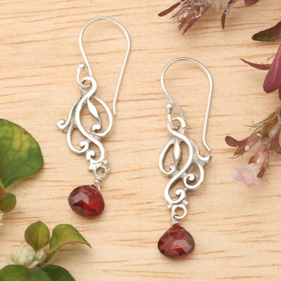 Vine-Shaped Natural Garnet Sterling Silver Dangle Earrings 'Romantic Nature'