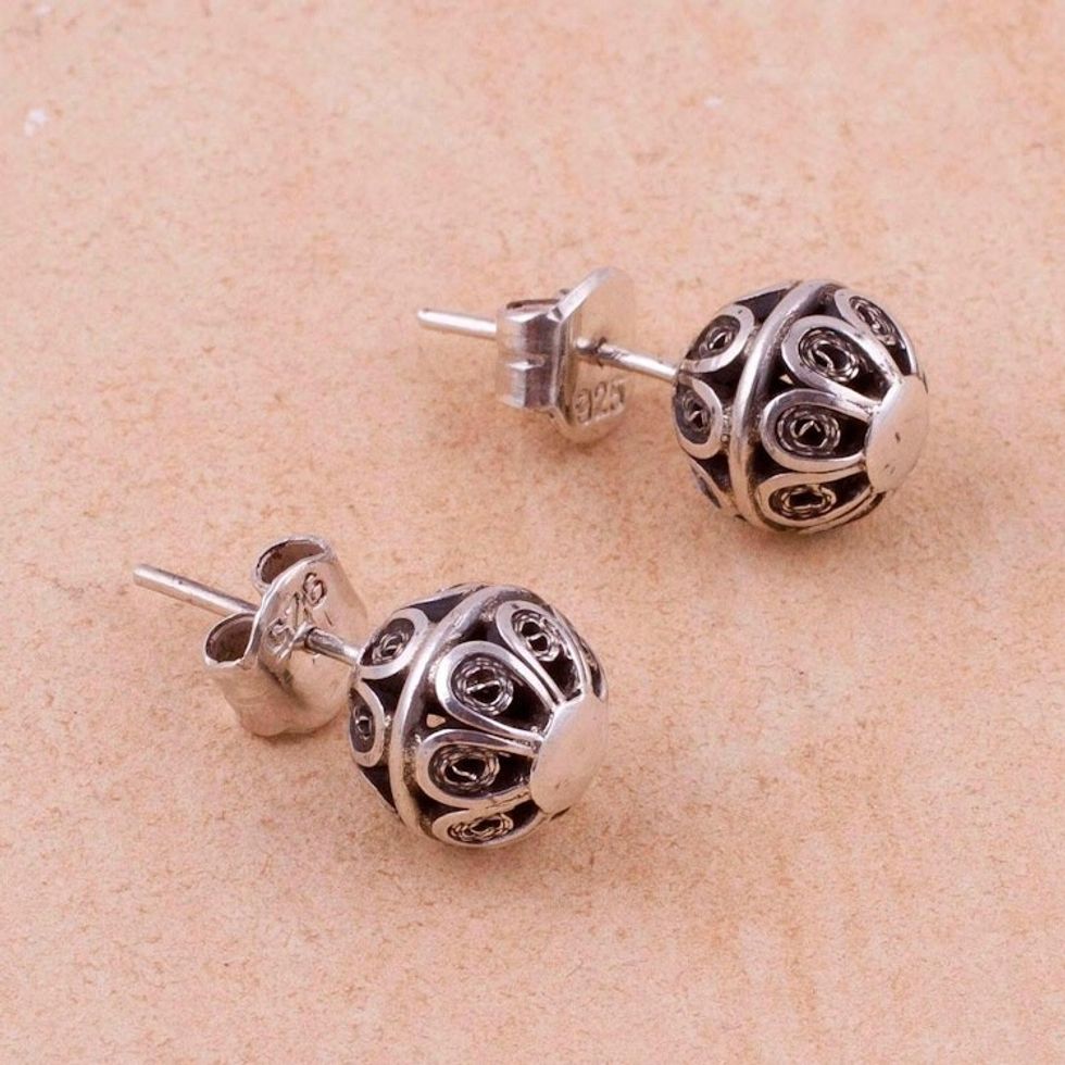 Vintage Style 925 Sterling Silver Filigree Stud Earrings 'Sweet Charmer'