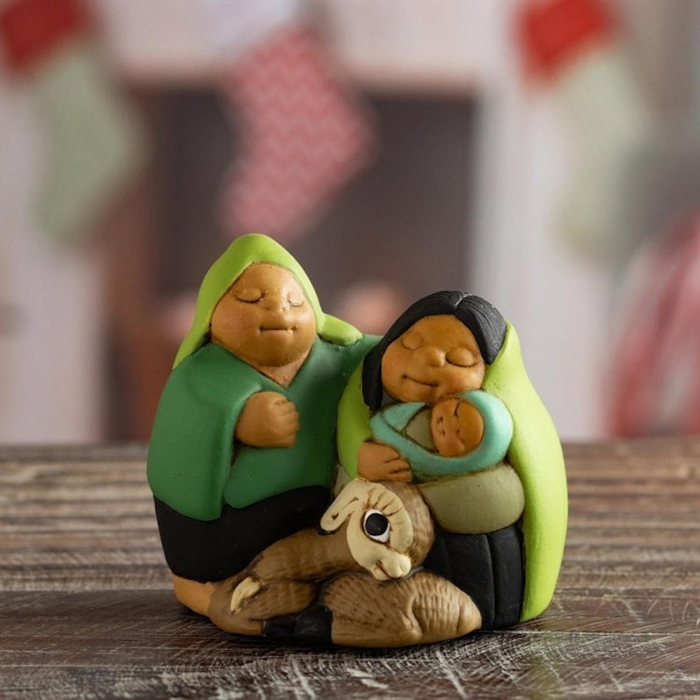 Petite Andean Christmas Nativity Scene in Ceramic 'Holy Family in Peru'