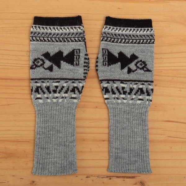 Alternate image for Soft Fingerless Mitts in 100 Baby Alpaca from Peru Chancay Icons in Grey