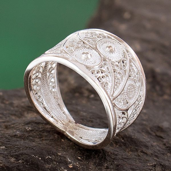 Alternate image for Handcrafted Fine Silver Filigree Ring Paisley Shine