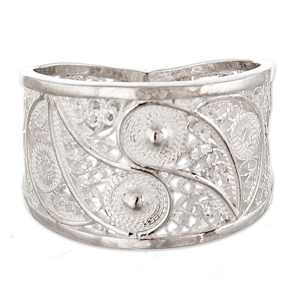 Alternate image for Handcrafted Fine Silver Filigree Ring Paisley Shine