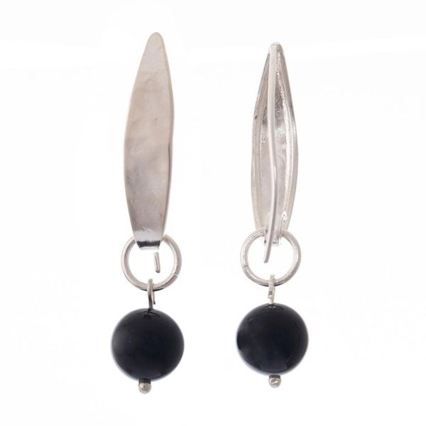 Alternate image for Black Onyx Earrings from Peru Natural Leaves
