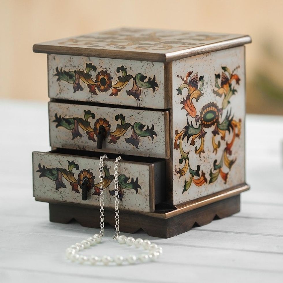 Reverse Painted Glass Jewelry Box in Off White from Peru 'Colonial Sunflower'