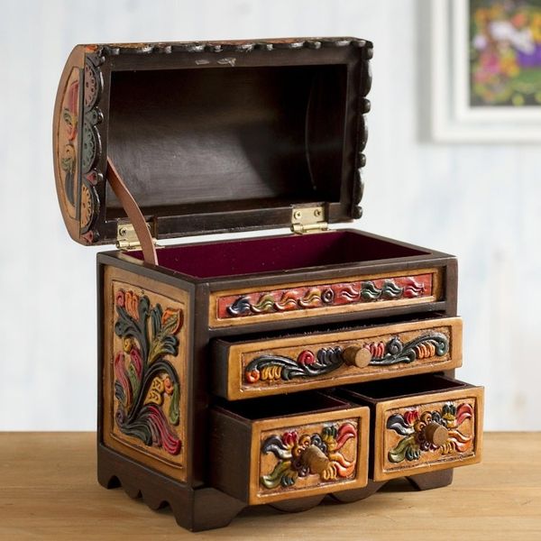 Alternate image for Multicolor Cedar Wood and Leather Jewelry Box from Peru Elegant Hummingbirds