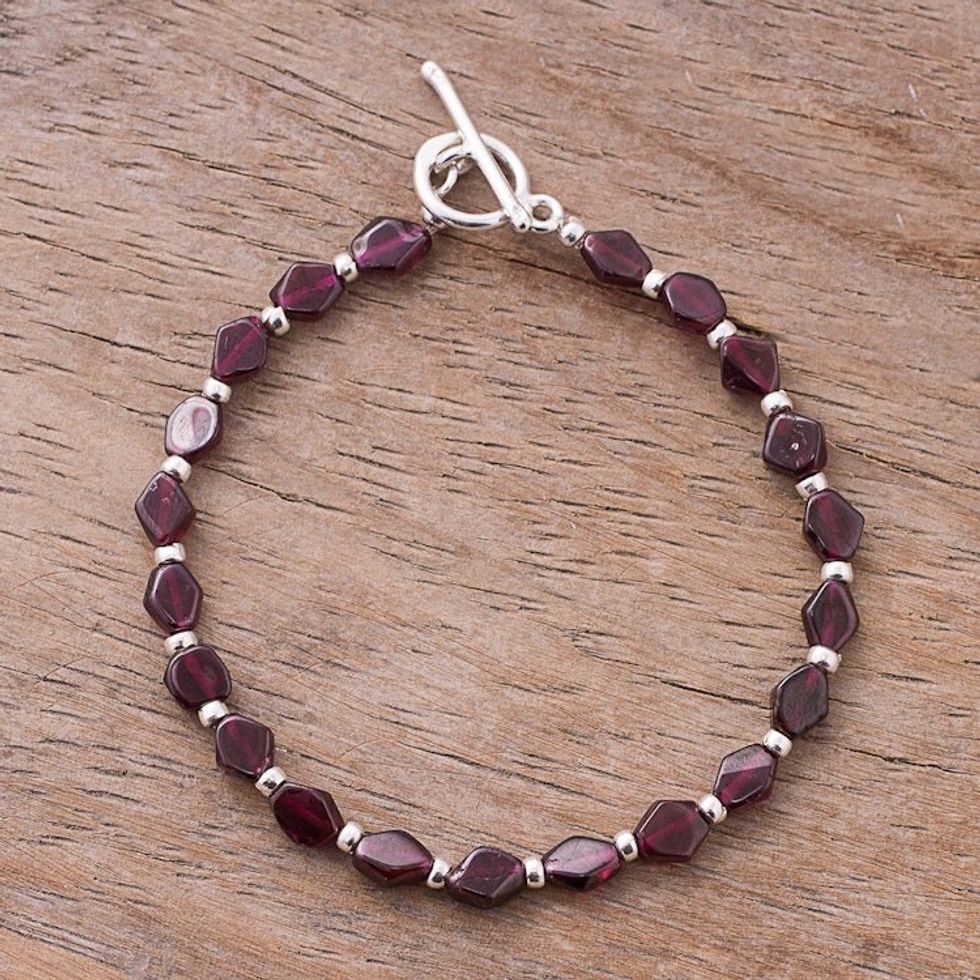 Peruvian Artisan-Made Natural Rhombus Garnet Beaded Bracelet 'Gemstone Rhombi'